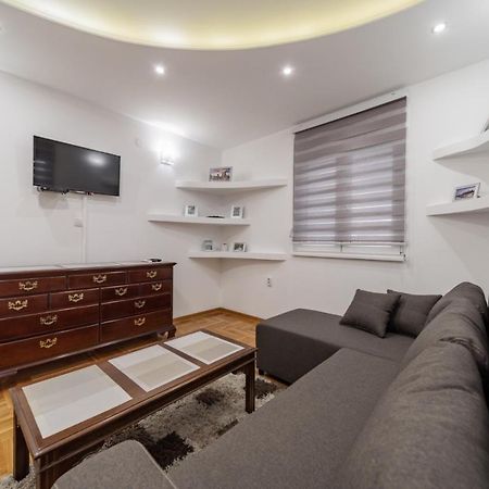 Port 1 Apartment Belgrade Luaran gambar