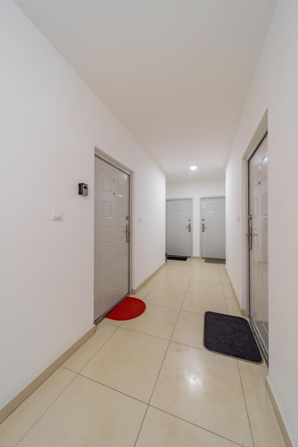 Port 1 Apartment Belgrade Luaran gambar
