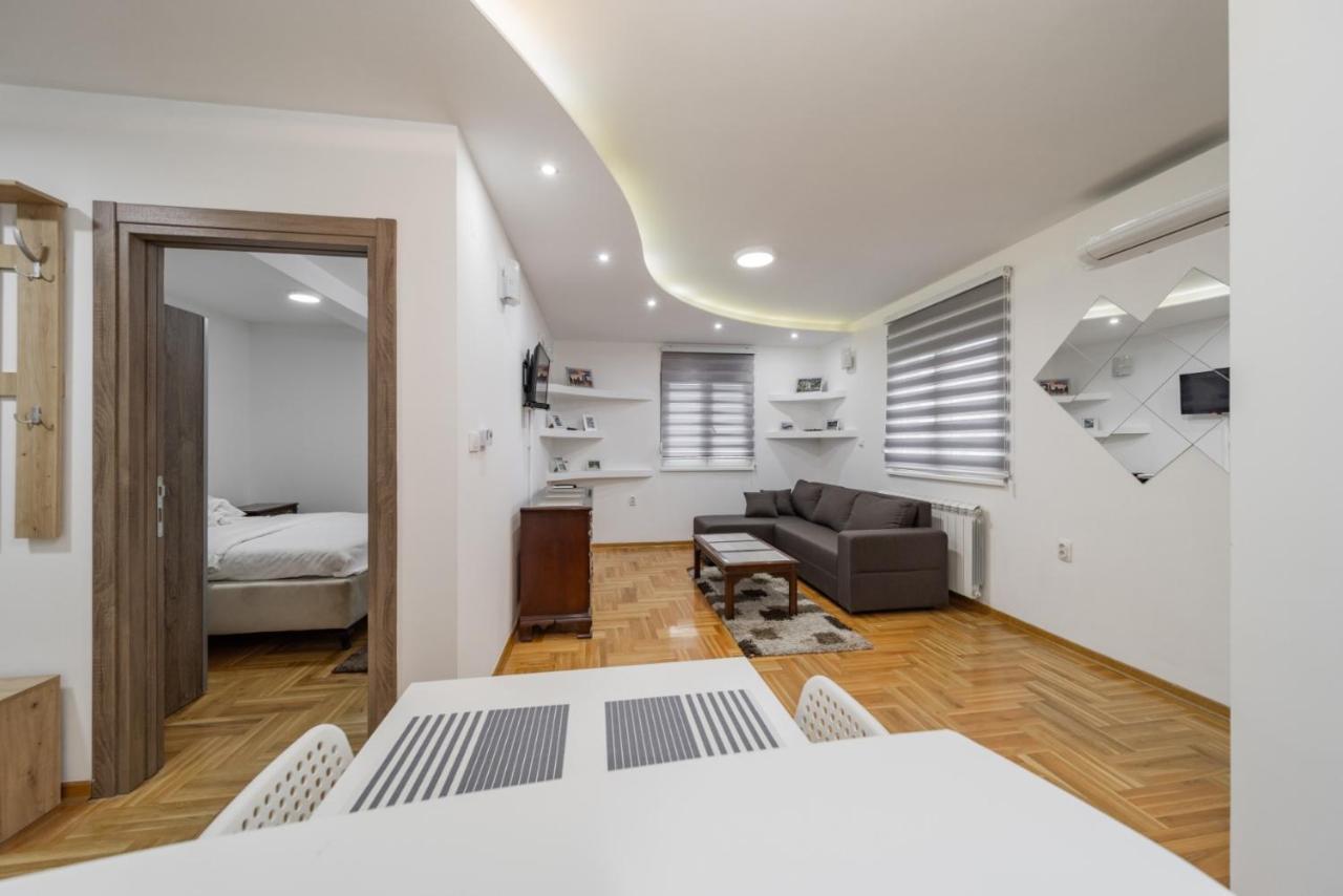 Port 1 Apartment Belgrade Luaran gambar