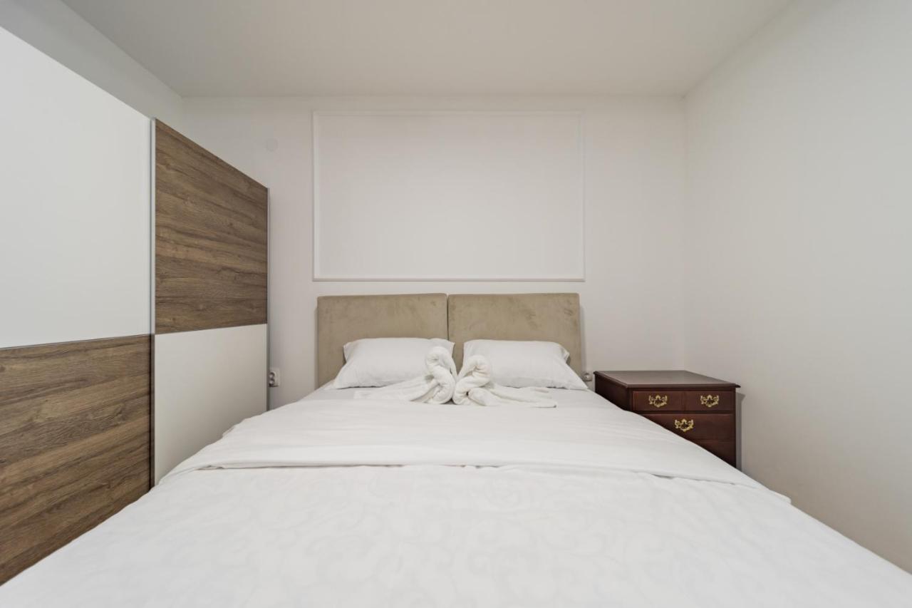 Port 1 Apartment Belgrade Luaran gambar