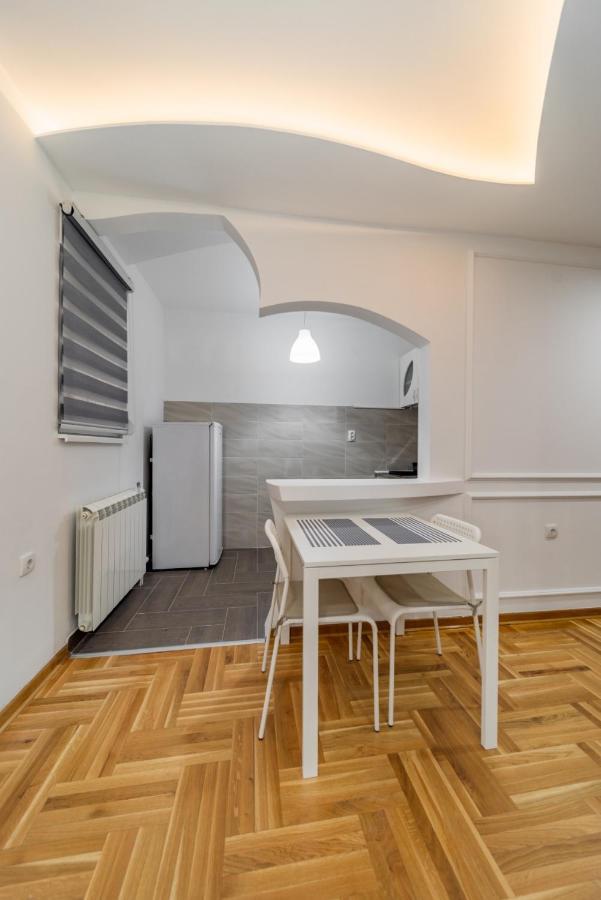 Port 1 Apartment Belgrade Luaran gambar